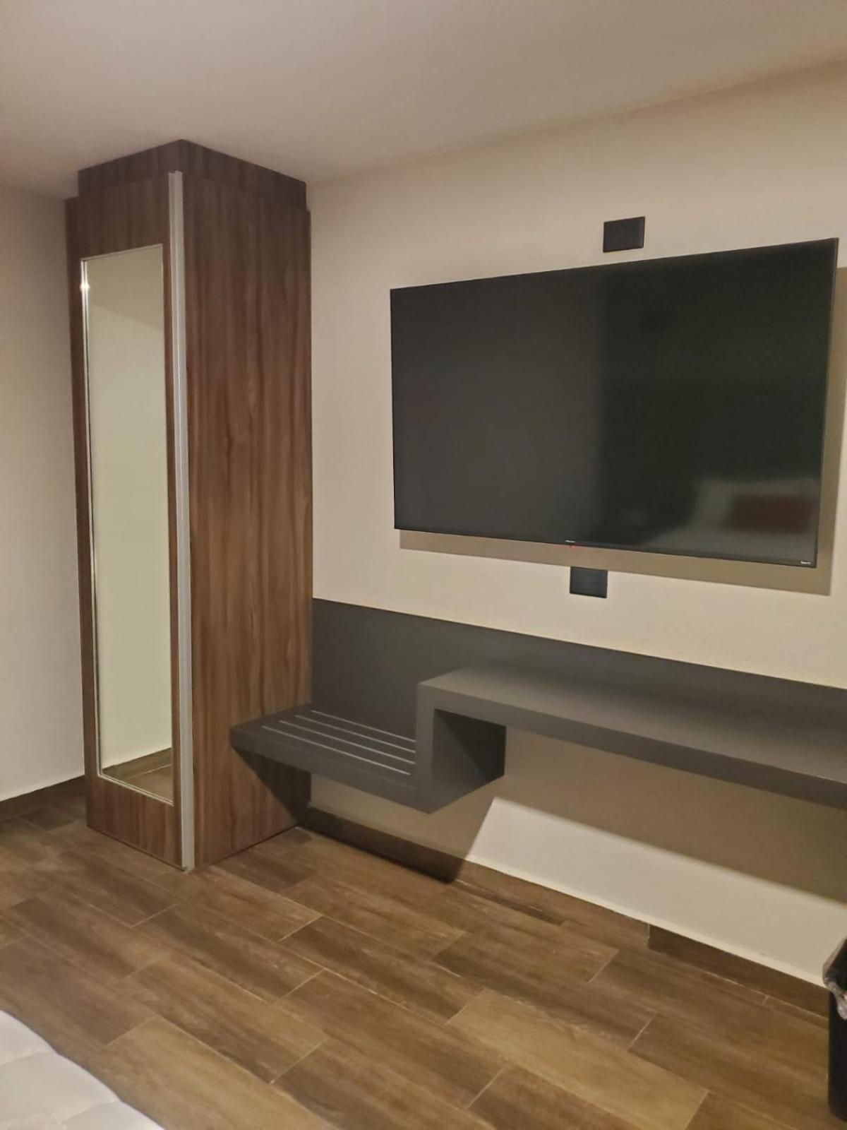 Hotel Granada プエブラ エクステリア 写真